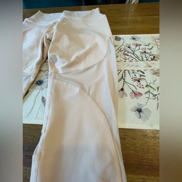 Alo | Yoga Workout Leggings | Blush Pink | Sheer Panels | Women’s L - Picture 2 of 6